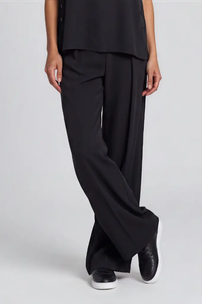 Hose-Front1.webp